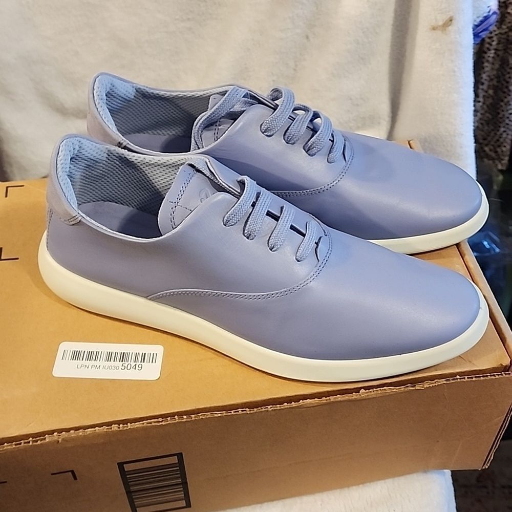 Women's ECCO purple 💜 soft shoes NWOT in box size 10 - Picture 1 of 7